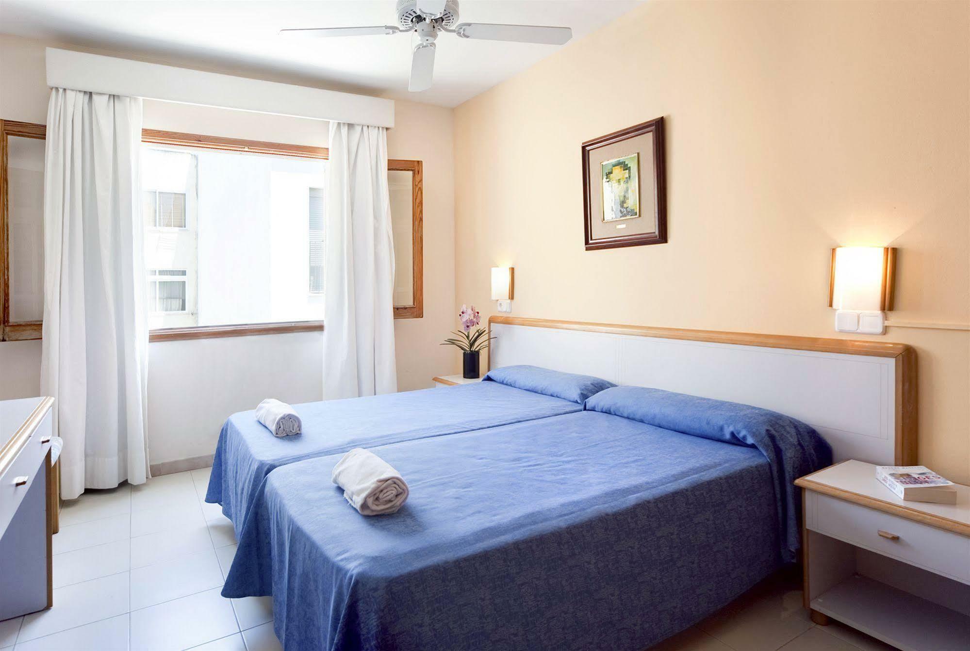 Lemar Apartments Colonia de Sant Jordi Buitenkant foto
