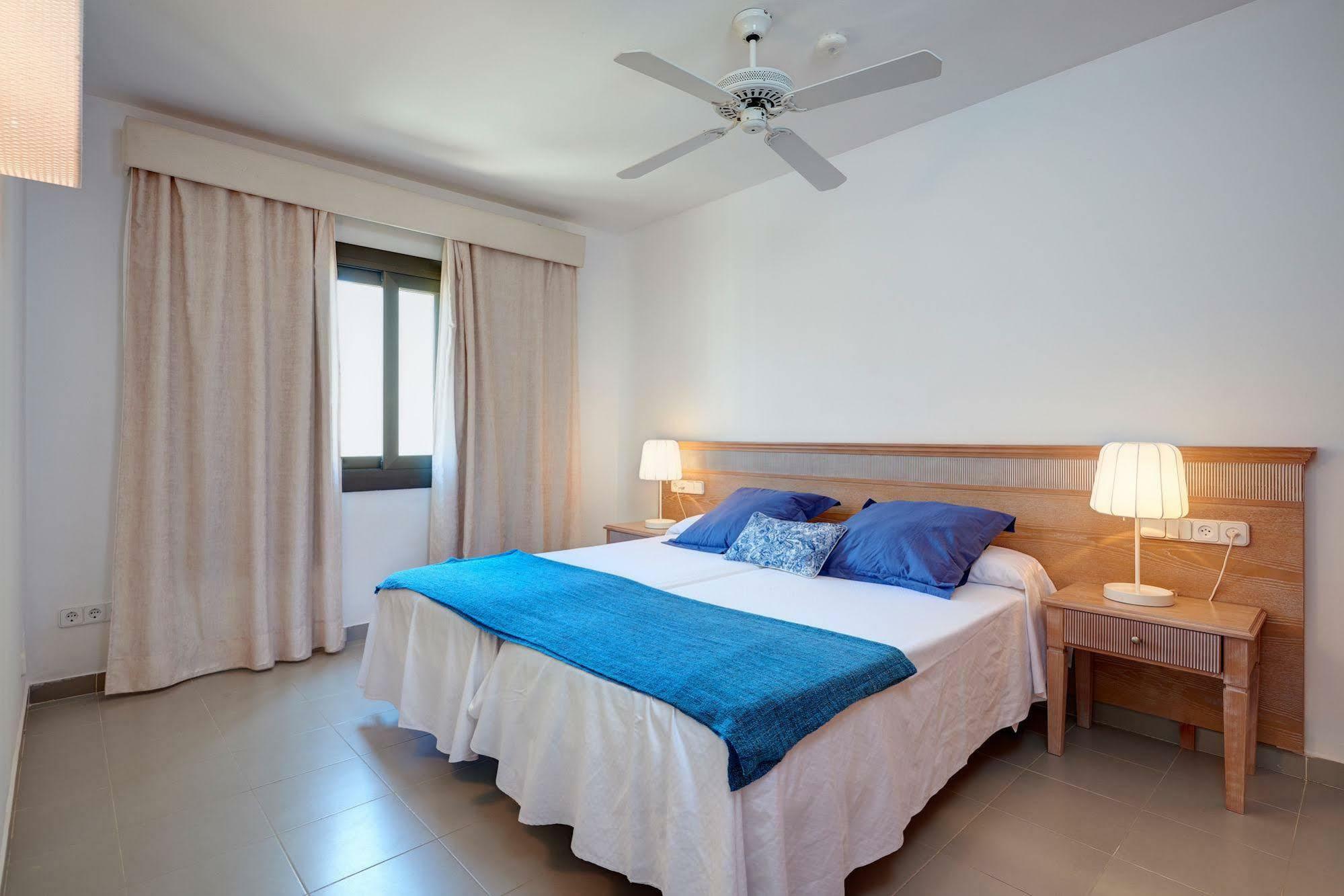 Lemar Apartments Colonia de Sant Jordi Buitenkant foto